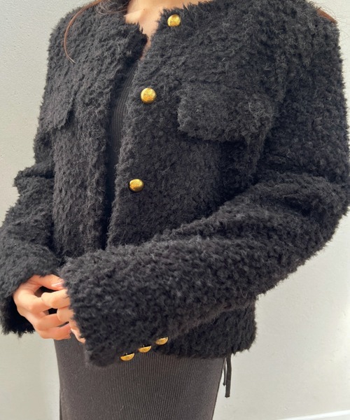 Olu.(オルドット)の「ポケットデザインボアアウター(ノーカラーコート・レディース・ベージュ/ブラック・FREE)」の10枚目の写真