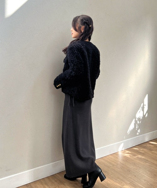 Olu.(オルドット)の「ポケットデザインボアアウター(ノーカラーコート・レディース・ベージュ/ブラック・FREE)」の16枚目の写真