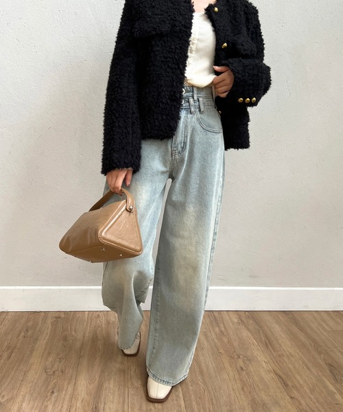 Olu.(オルドット)の「ポケットデザインボアアウター(ノーカラーコート・レディース・ベージュ/ブラック・FREE)」の13枚目の写真