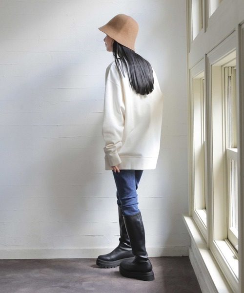 LOWRYS FARM(ローリーズファーム)の「ウラケロゴプルオーバーLS 102258(スウェット・レディース・アイボリー/ネイビー・FREE)」の6枚目の写真