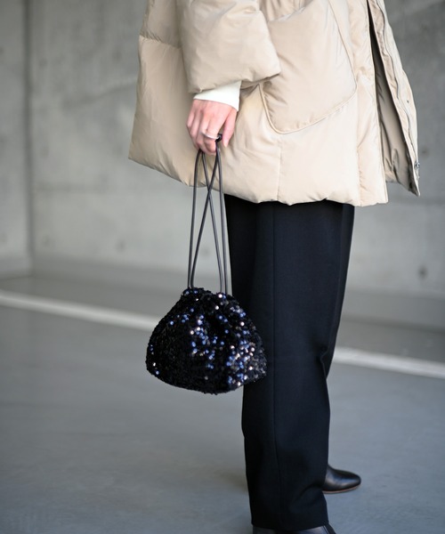 Marient（マリエント）の「2WAYスパンコール巾着BAG（ショルダーバッグ・レディース・シルバー/ブラック/マルチ・FREE）」の6枚目の写真