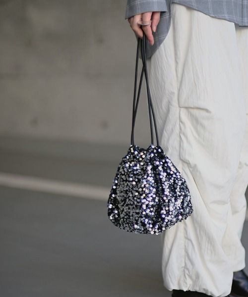 Marient（マリエント）の「2WAYスパンコール巾着BAG（ショルダーバッグ・レディース・シルバー/ブラック/マルチ・FREE）」の21枚目の写真