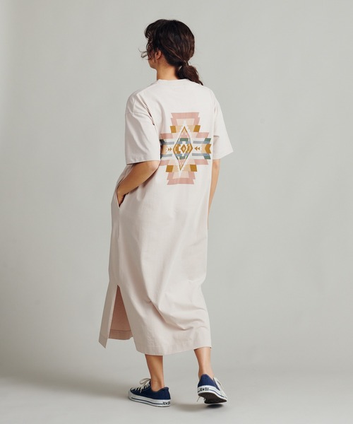 PENDLETON（ペンドルトン）の「バックプリントS/Sドレス（ワンピース・レディース・イエロー系その他/ライトベージュ/オフホワイト/ブラック系その他3/ブルー・ONESIZE）」の3枚目の写真