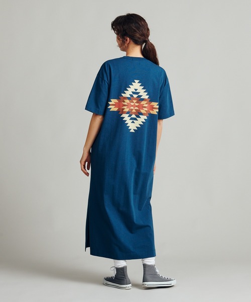 PENDLETON（ペンドルトン）の「バックプリントS/Sドレス（ワンピース・レディース・イエロー系その他/ライトベージュ/オフホワイト/ブラック系その他3/ブルー・ONESIZE）」の4枚目の写真