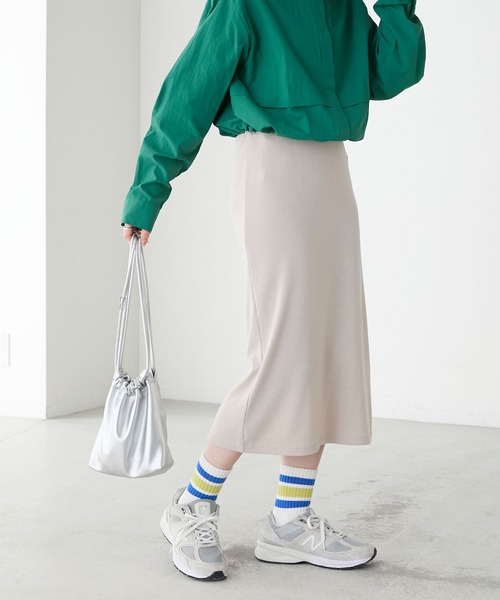 BONLECILL（ボンルシール）の「【丈が選べる2サイズ展開】ストレッチカットリブナロースカート（スカート・レディース・チャコールグレー/杢グレー/グレイッシュベージュ/アイボリー/ブラック・M～Ｌ/S～Ｍ）」の14枚目の写真