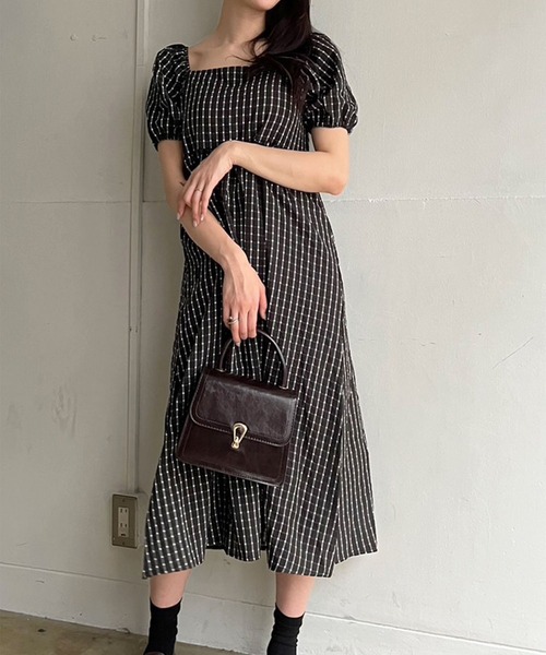 Jewelobe（ジュエローブ）の「バルーンスリーブバックリボンクレープチェックワンピース（ワンピース・レディース・レッド/ブラック・FREE）」の10枚目の写真