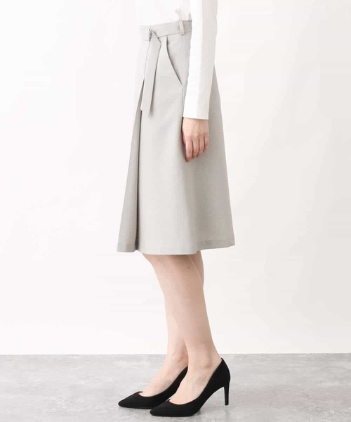 OFUON le MK（オフオンルエムケー）の「ナチュラルストレッチ ドライタッチラップ風デザインスカート/洗える（スカート・レディース・ライトグレー/ブラック・40/38/36）」の13枚目の写真