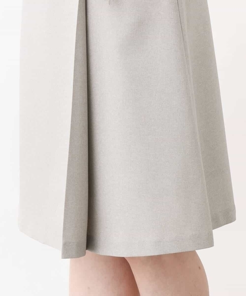 OFUON le MK（オフオンルエムケー）の「ナチュラルストレッチ ドライタッチラップ風デザインスカート/洗える（スカート・レディース・ライトグレー/ブラック・40/38/36）」の7枚目の写真