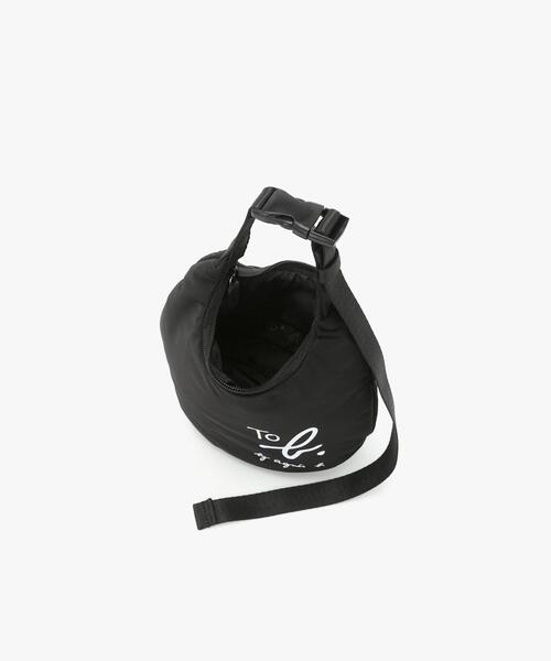 To b. by agnes b.（トゥービーバイアニエスベー）の「WV86 SAC パフィミニハンドルバッグ（ハンドバッグ・レディース・ブラック・FREE）」の6枚目の写真