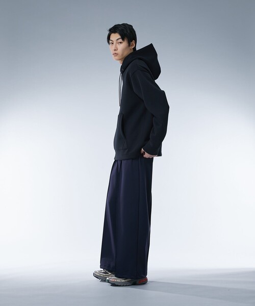 UNITED TOKYO（ユナイテッドトウキョウ）の「Aero ダンボールパーカー（パーカー・メンズ・ネイビー/ライトベージュ/グレイッシュベージュ/ブラック・3/2/1）」の14枚目の写真