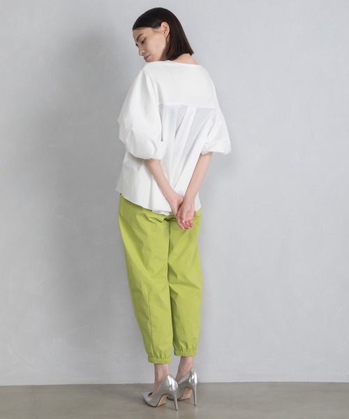 MARECHAL TERRE(マルシャルテル)の「パフスリーブトップス(シャツ/ブラウス・レディース・グレイッシュベージュ/ブラック/ネイビー/オフホワイト・MEDIUM)」の11枚目の写真