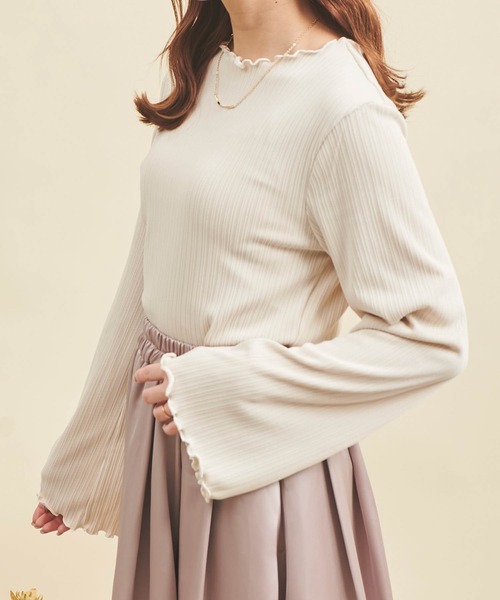 mil（ミル）の「【150㎝前後の小柄さんサイズ】フレアスリーブリブトップス（Tシャツ/カットソー・レディース・ブラック/アイボリー/ベージュ・XS/S）」の3枚目の写真