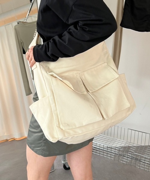 メニーポケットビッグショルダーバッグ（ショルダーバッグ）｜HANNE（アン）