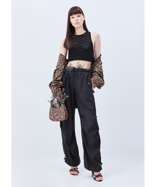 EMPORIO ARMANI(エンポリオアルマーニ)の「【エンポリオ アルマーニ】Emporio Armani Sustainability Values Capsule Collection クロップドトップス ビスコース混紡オープンワークニット(ニット/セーター・レディース・ブラック・SMALL/MEDIUM/X-SMALL)」の6枚目の写真