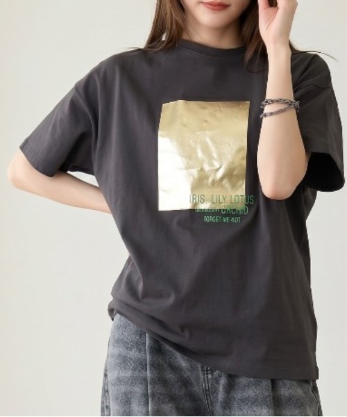 Per sist ence(パーシエンス)の「箔&カラープリントコットンオーバーサイズTシャツ(Tシャツ/カットソー・レディース・C/D/E/F/A/H/J/B/G/I・FREE)」の3枚目の写真