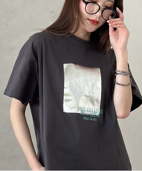 Per sist ence(パーシエンス)の「箔&カラープリントコットンオーバーサイズTシャツ(Tシャツ/カットソー・レディース・C/D/E/F/A/H/J/B/G/I・FREE)」の4枚目の写真