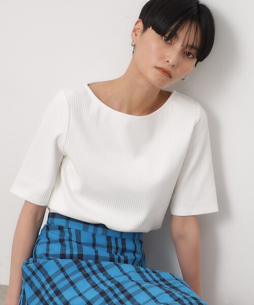 OPAQUE.CLIP（オペークドットクリップ）の「◆GIZAコットンリブ ボートネックカットソー（Tシャツ/カットソー・レディース・ライトベージュ/ブラック/ホワイト/ホワイト系3・36/34/42/40/38）」の5枚目の写真