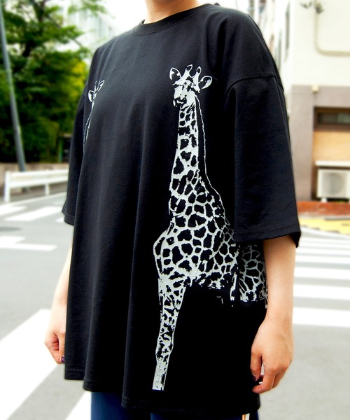 CORISCO(コリスコ)の「アニマルサイドプリントTシャツ(M1)(Tシャツ/カットソー・メンズ・ブルー/オレンジ/ブラック/ダークグリーン/ホワイト/ネイビー/ホワイト系その他2/ホワイト系その他3/ブラック系その他2/ブラック系その他3・MEDIUM/LARGE/X-LARGE)」の7枚目の写真