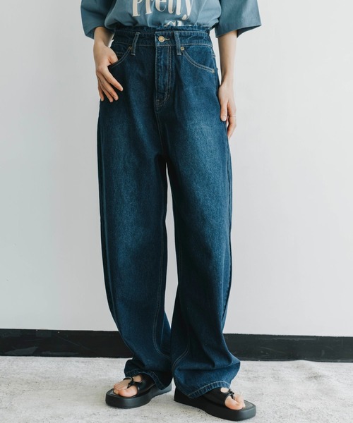 refinedworks(リファインドワークス)の「【refinedworks】 旬のレッグラインを描くカーブデニムパンツ(デニムパンツ・レディース・ブルー/ネイビー・FREE)」の13枚目の写真