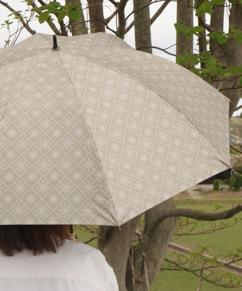 studio CLIP（スタディオクリップ）の「フラワータイル 日傘（長傘・レディース・ホワイト/ブラウン・FREE）」の2枚目の写真