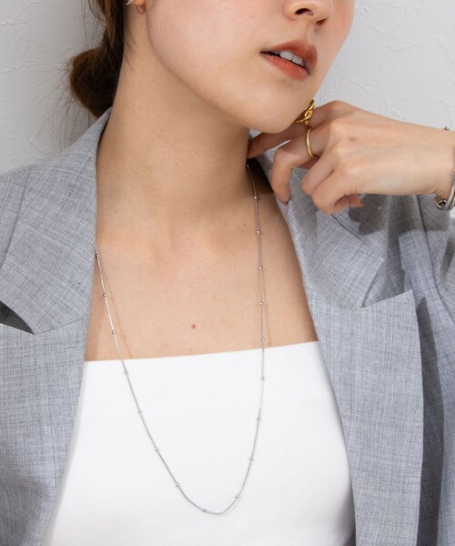 NOLLEY’S(ノーリーズ)の「粒ボールY字アレンジネックレス(ネックレス・レディース・ゴールド/シルバー・FREE)」の1枚目の写真