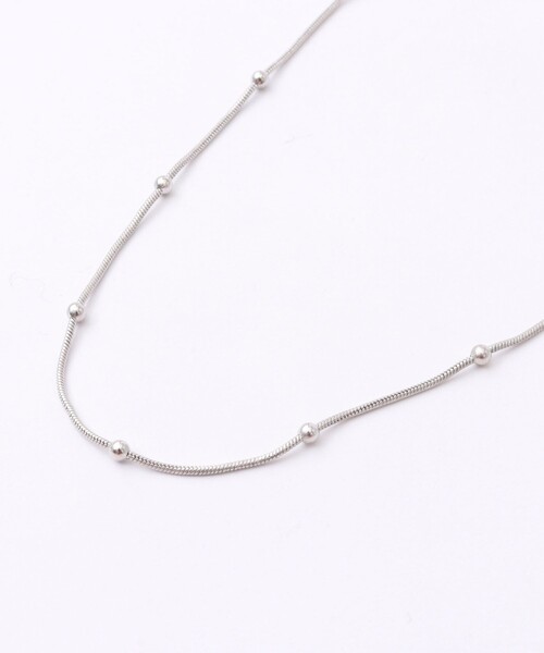 NOLLEY’S(ノーリーズ)の「粒ボールY字アレンジネックレス(ネックレス・レディース・ゴールド/シルバー・FREE)」の5枚目の写真