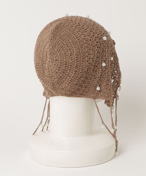 HIKA(ヒカ)の「【HIKA】パール付きタッセルCAP(ニットキャップ/ビーニー・レディース・ブラック/カーキ/ベージュ/レッド・FREE)」の5枚目の写真