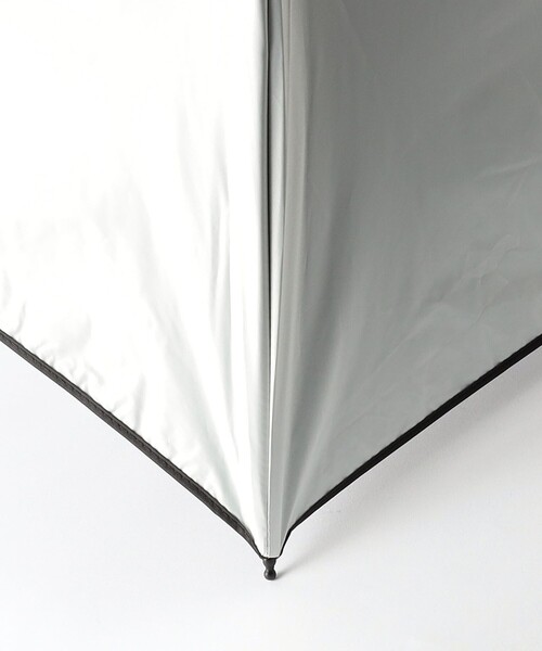 green label relaxing（グリーンレーベルリラクシング）の「＜U-DAY＞ALL WHATER 折りたたみ傘 / レイン - 晴雨兼用 -（折りたたみ傘・レディース・オフホワイト/ライトグレー/ライム・FREE）」の18枚目の写真