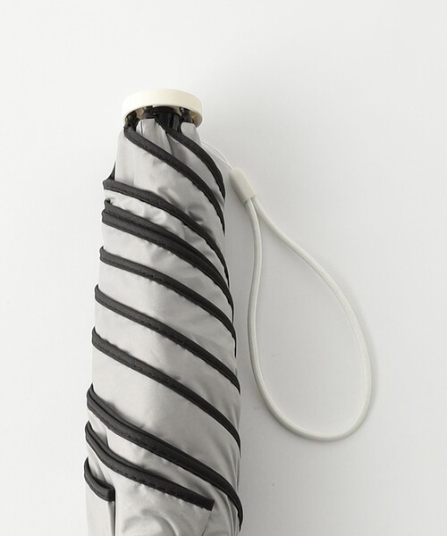 green label relaxing（グリーンレーベルリラクシング）の「＜U-DAY＞ALL WHATER 折りたたみ傘 / レイン - 晴雨兼用 -（折りたたみ傘・レディース・オフホワイト/ライトグレー/ライム・FREE）」の19枚目の写真