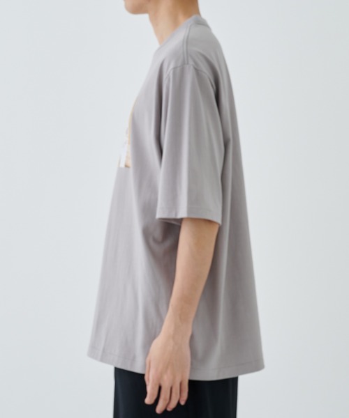 marka（マーカ）の「TEE YUJI TAKEUCHI Sub（Tシャツ/カットソー・メンズ・グレー/ホワイト・1/2）」の9枚目の写真