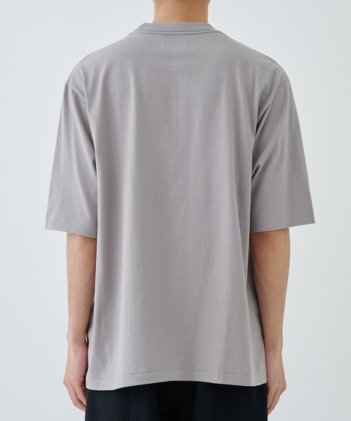 marka（マーカ）の「TEE YUJI TAKEUCHI Sub（Tシャツ/カットソー・メンズ・グレー/ホワイト・1/2）」の10枚目の写真