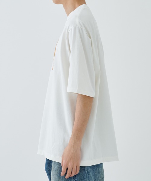 marka（マーカ）の「TEE YUJI TAKEUCHI Sub（Tシャツ/カットソー・メンズ・グレー/ホワイト・1/2）」の6枚目の写真