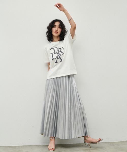 LARUTA（ラルータ）の「【LARUTA】フェイクレザープリーツスカート（スカート・レディース・ライトベージュ/ブラウン/ブラック/シルバー・FREE）」の10枚目の写真