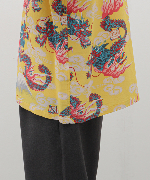 SUN SURF(サンサーフ)の「SUN SURF / サンサーフ TEAM OF DRAGONS SS39227(シャツ/ブラウス・メンズ・イエロー・X-LARGE/LARGE/MEDIUM)」の2枚目の写真