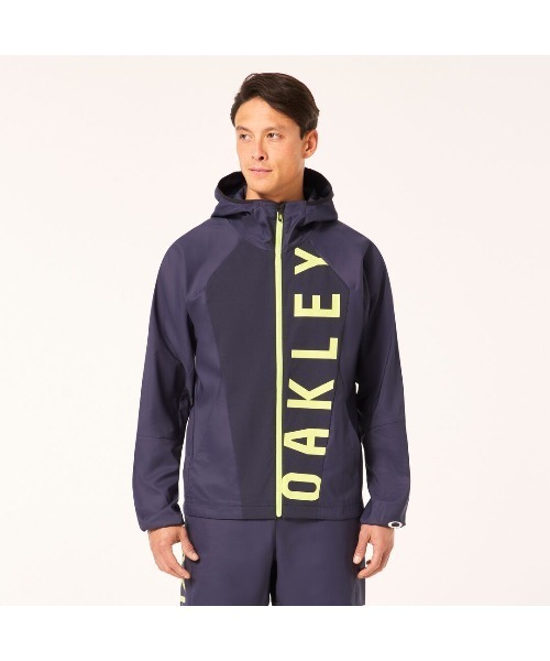 OAKLEY(オークリー)の「オークリー ENHANCE MOBILITY JACKET 5.0 / ジャケット/ TRAINING スポーツ・トレーニング/ OAKLEY(その他アウター・メンズ・ブラック/ホワイト/ブルー/ブラウン・L/M/S/XL)」の2枚目の写真