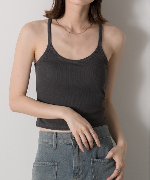 ad thie(アドティエ)の「カップ付き バックレーサータンクトップ(キャミソール・レディース・ベージュ/ブラック/オフホワイト/グレー・FREE)」の4枚目の写真
