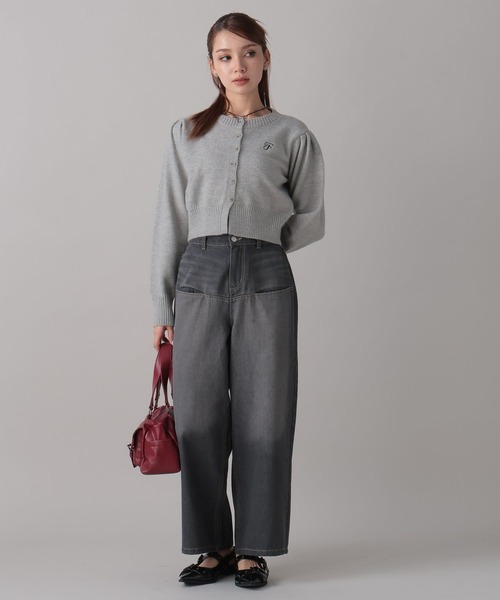 FOREVER 21（フォーエバー トゥエンティーワン）の「【2024FW】コンパクトニットカーディガン（カーディガン/ボレロ・レディース・レッド/ネイビー/グレー・FREE）」の11枚目の写真