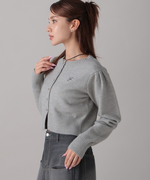 FOREVER 21（フォーエバー トゥエンティーワン）の「【2024FW】コンパクトニットカーディガン（カーディガン/ボレロ・レディース・レッド/ネイビー/グレー・FREE）」の13枚目の写真