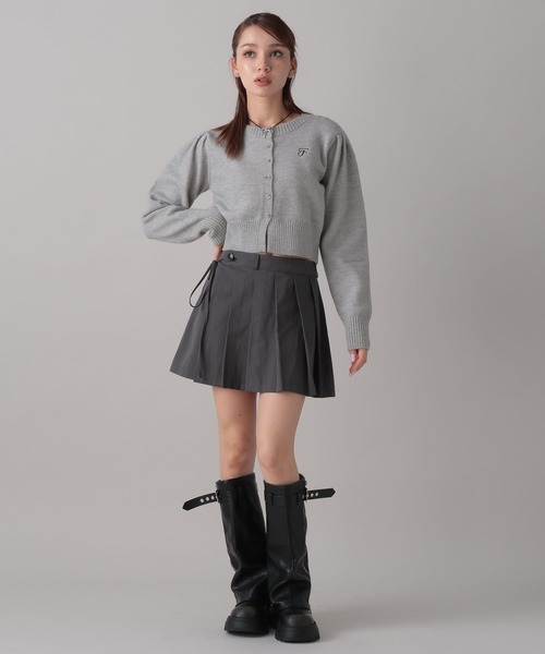 FOREVER 21（フォーエバー トゥエンティーワン）の「【2024FW】コンパクトニットカーディガン（カーディガン/ボレロ・レディース・レッド/ネイビー/グレー・FREE）」の14枚目の写真