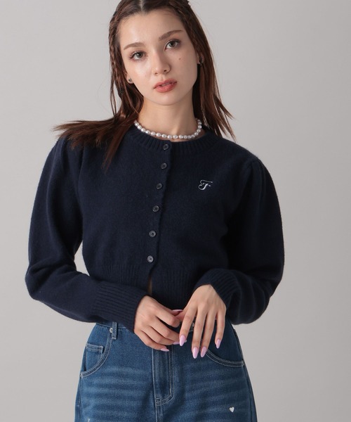 FOREVER 21（フォーエバー トゥエンティーワン）の「【2024FW】コンパクトニットカーディガン（カーディガン/ボレロ・レディース・レッド/ネイビー/グレー・FREE）」の20枚目の写真