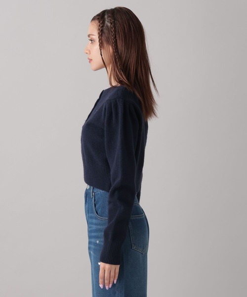 FOREVER 21（フォーエバー トゥエンティーワン）の「【2024FW】コンパクトニットカーディガン（カーディガン/ボレロ・レディース・レッド/ネイビー/グレー・FREE）」の22枚目の写真