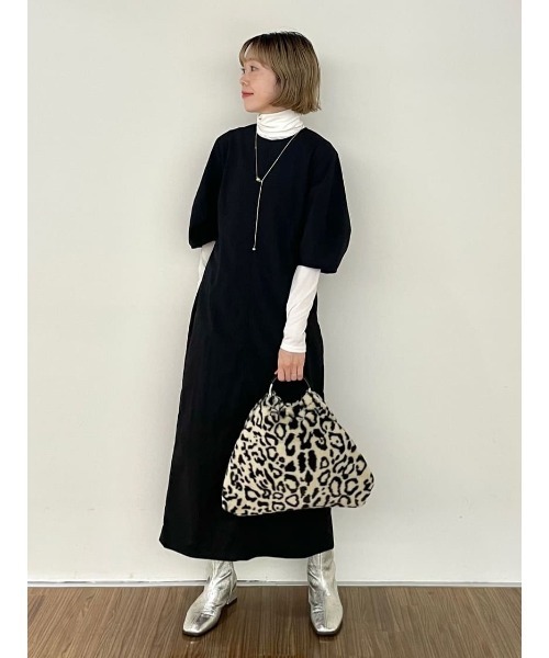 cloenc（クロエンス）の「◆【手洗い可】バルーンスリーブストレートワンピース（ワンピース・レディース・ブラック/パープル系4・01/02/03）」の4枚目の写真