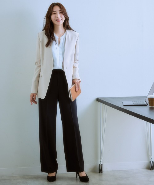 7days Life Styling(セブンデイズライフスタイリング)の「ストレッチパウダーサテンスキッパーブラウス(しわになりにくい・速乾・洗濯機OK・UVカット)(シャツ/ブラウス・レディース・グレイッシュベージュ/サックスブルー/オフホワイト/ネイビー/ライトブルー・S/M/L/LL)」の12枚目の写真