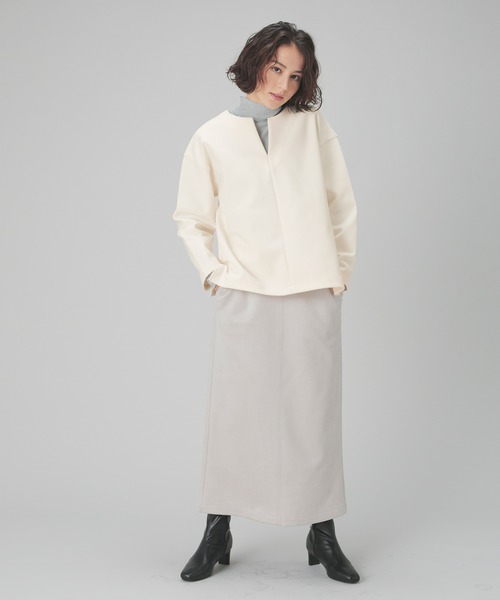 GLACIER lusso(グラシアルッソ)の「キーネックトップス(Tシャツ/カットソー・レディース・モカ/ネイビー/グレイッシュベージュ/アイボリー・S/M/L/LL)」の7枚目の写真