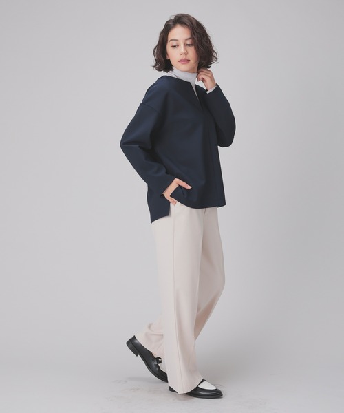 GLACIER lusso(グラシアルッソ)の「キーネックトップス(Tシャツ/カットソー・レディース・モカ/ネイビー/グレイッシュベージュ/アイボリー・S/M/L/LL)」の13枚目の写真