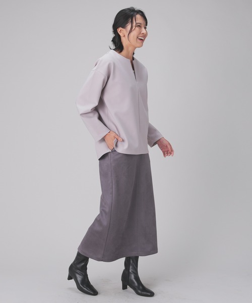 GLACIER lusso(グラシアルッソ)の「キーネックトップス(Tシャツ/カットソー・レディース・モカ/ネイビー/グレイッシュベージュ/アイボリー・S/M/L/LL)」の20枚目の写真