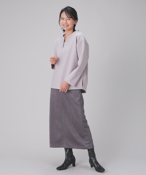 GLACIER lusso(グラシアルッソ)の「キーネックトップス(Tシャツ/カットソー・レディース・モカ/ネイビー/グレイッシュベージュ/アイボリー・S/M/L/LL)」の21枚目の写真