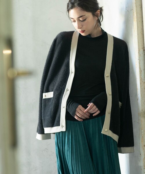セール】フェザーヤーン配色Vネックカーディガン【洗濯機洗い可