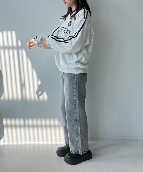 AS KNOW AS plus（アズノゥアズプラス）の「◇衿付きラインとロゴ刺繍 長袖ゲームシャツ（Tシャツ/カットソー・レディース・ブラック/オートミール/ネイビー・FREE）」の9枚目の写真