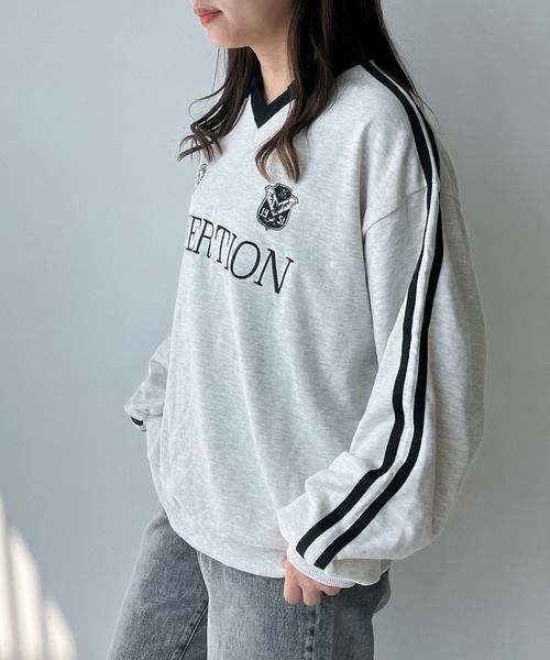 AS KNOW AS plus（アズノゥアズプラス）の「◇衿付きラインとロゴ刺繍 長袖ゲームシャツ（Tシャツ/カットソー・レディース・ブラック/オートミール/ネイビー・FREE）」の5枚目の写真